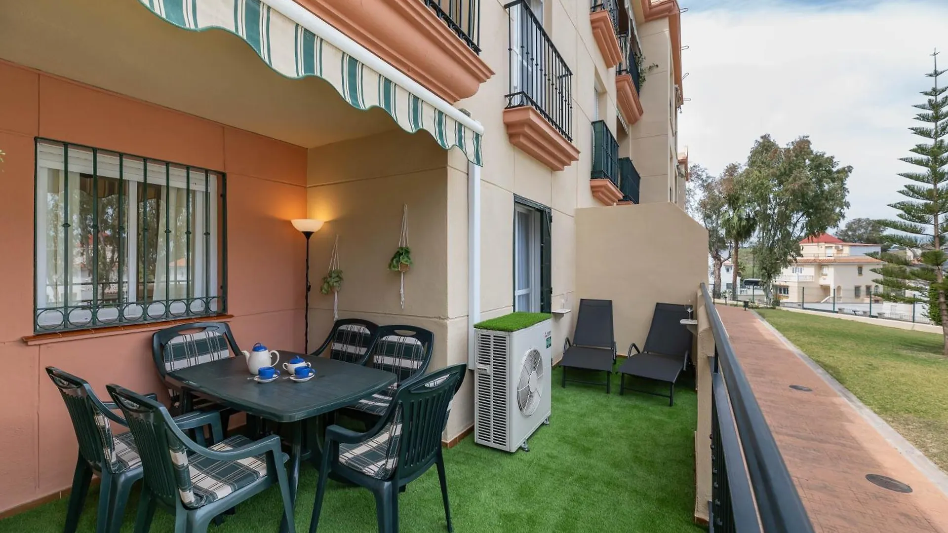 Apartment Los Alamos - Paraiso Playa - Free Parking Torremolinos Spain